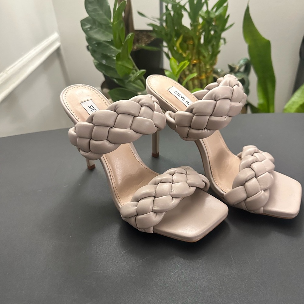 Steve Madden Women's Kenley Heels - Taupe NWOT